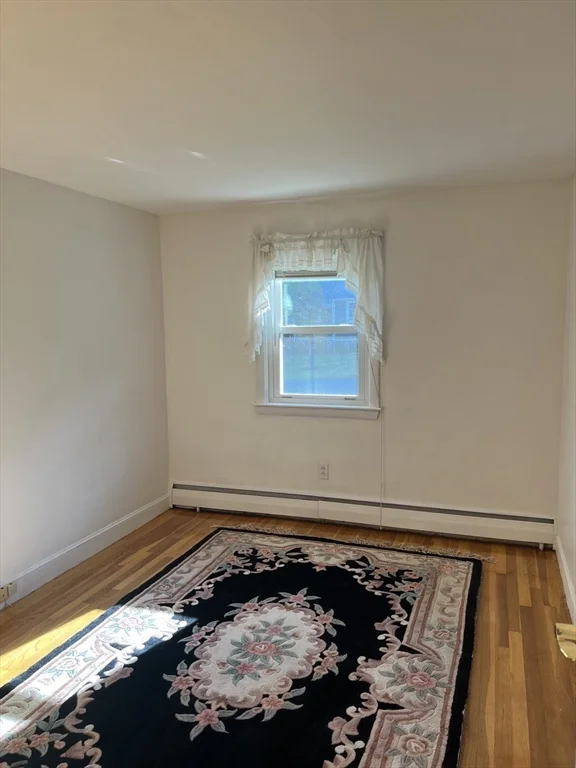 4 bed, 1 bath apartment for rent at 321 Washington St, Turkey Hill — photo 8 of 14