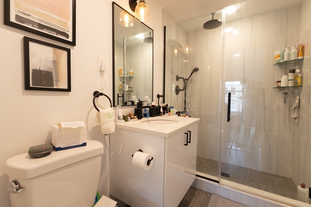 3 bed, 3 bath apartment for rent at 321 West Broadway Unit 3, South Boston — photo 13 of 21