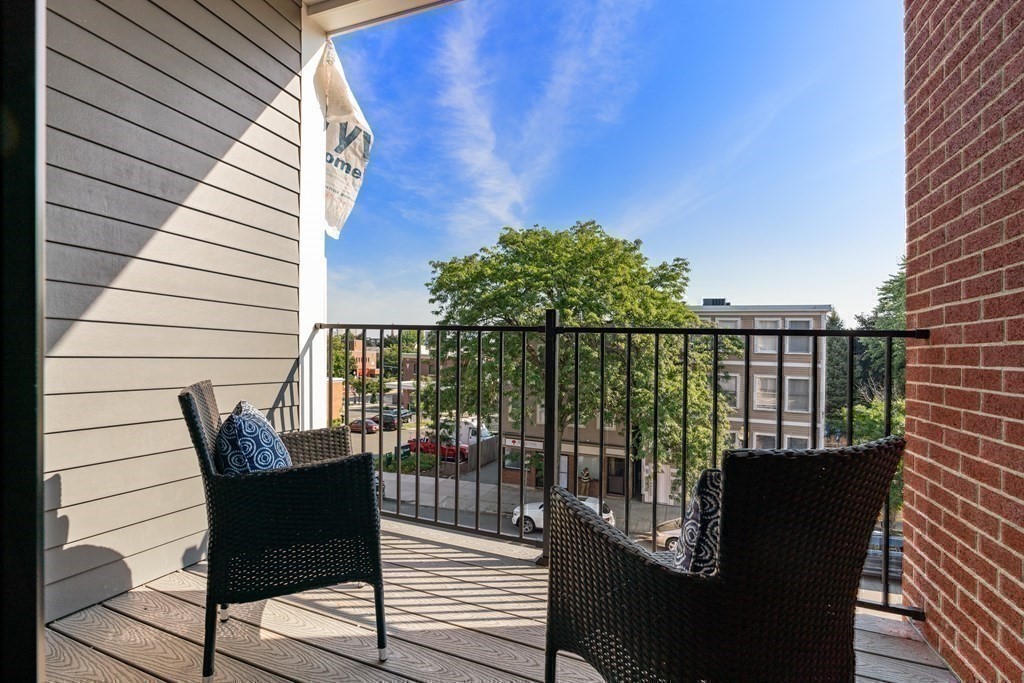 3 bed, 3 bath apartment for rent at 321 West Broadway Unit 3, South Boston — photo 10 of 21