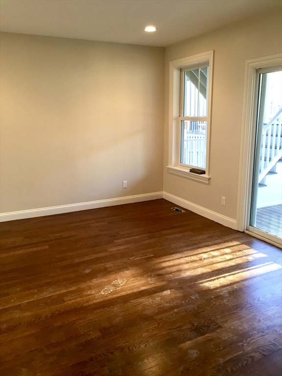 1 bed, 1 bath apartment for rent at 322 Athens Unit 2, South Boston — photo 5 of 12