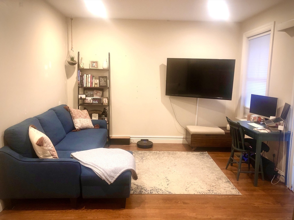 1 bed, 1 bath apartment for rent at 322 Athens Unit 2, South Boston — photo 3 of 12