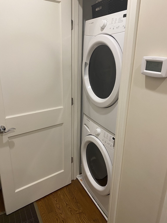 1 bed, 1 bath apartment for rent at 322 Athens Unit 2, South Boston — photo 9 of 12