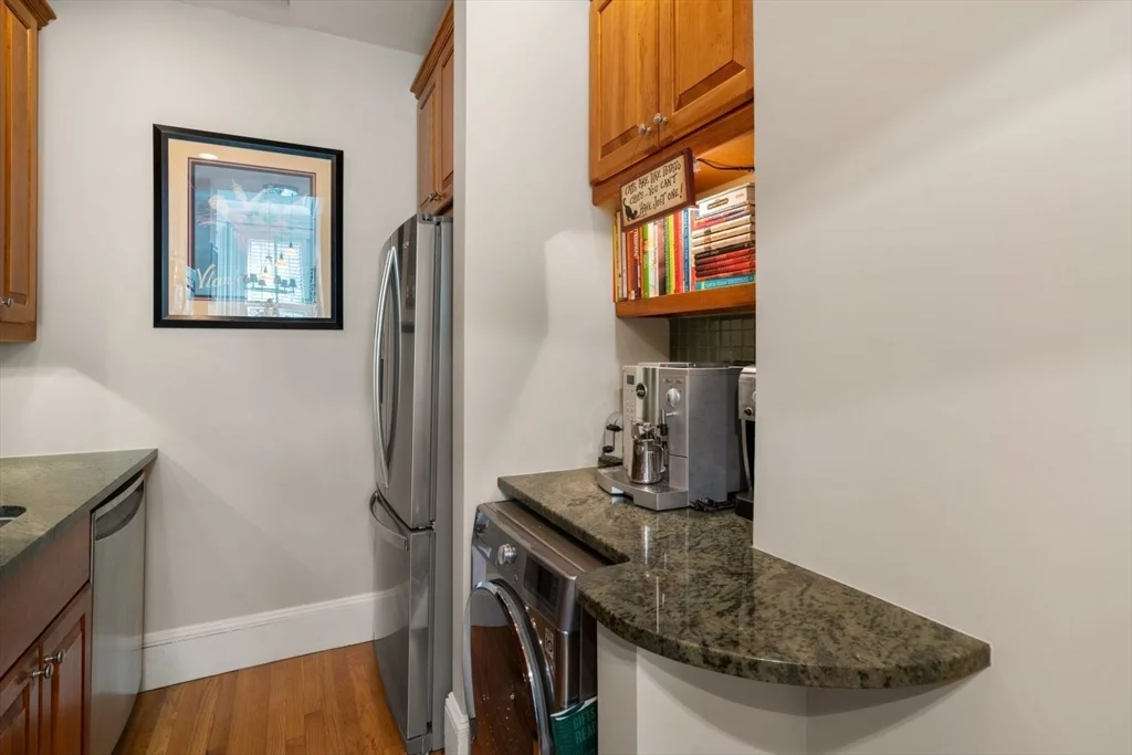 1 bed, 1 bath apartment for rent at 322 Beacon St Unit 3, Back Bay — photo 10 of 24