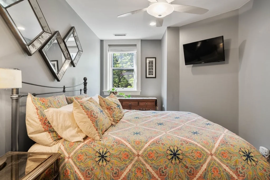 1 bed, 1 bath apartment for rent at 322 Beacon St Unit 3, Back Bay — photo 12 of 24