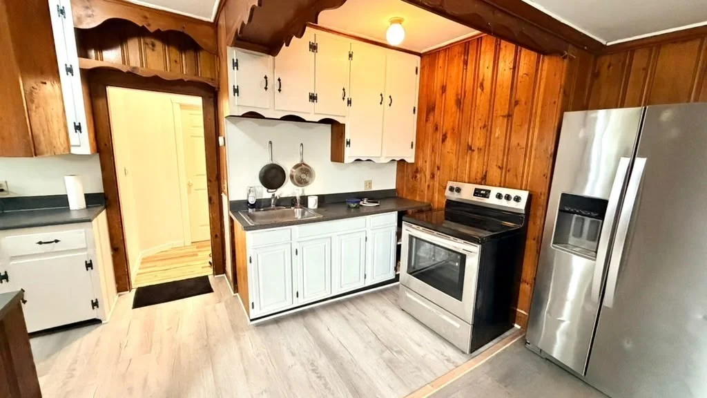 3 bed, 1 bath apartment for rent at 322 Central St Unit 2, Winchendon — photo 9 of 10