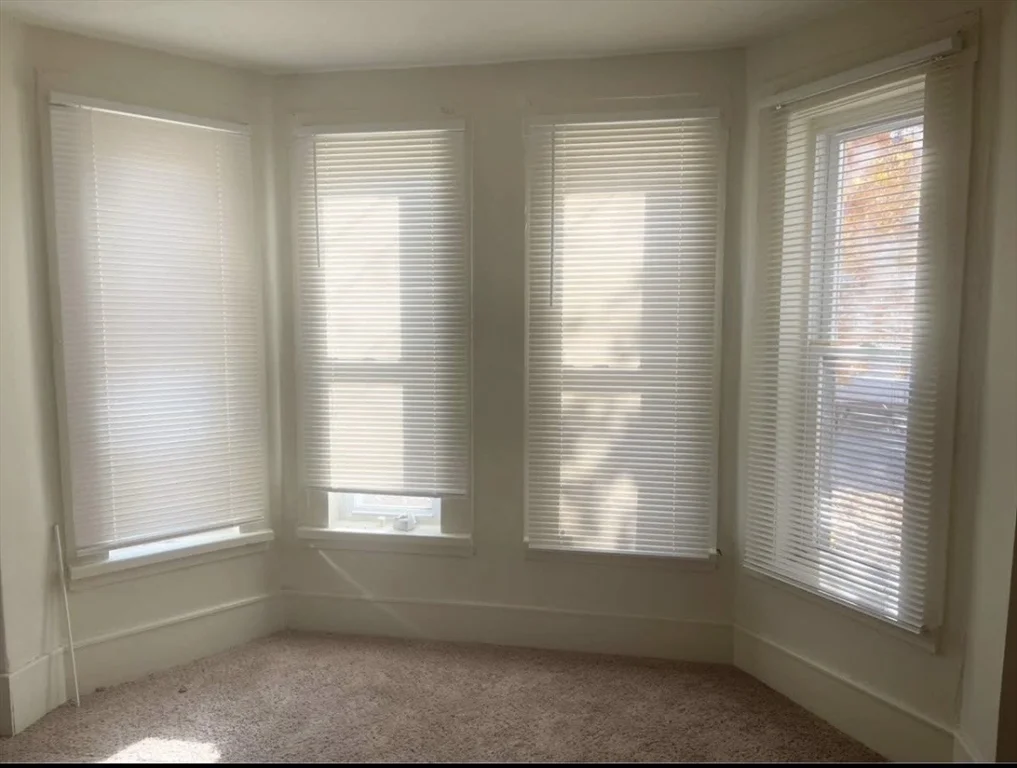 3 bed, 1 bath apartment for rent at 322 Central St Unit 2, Winchendon — photo 5 of 10