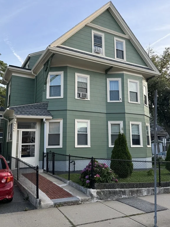 1 bed, 1 bath apartment for rent at 322 Highland Ave Unit 2Left, Spring Hill
