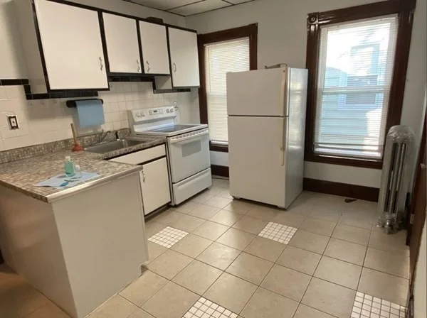 1 bed, 1 bath apartment for rent at 322 Highland Ave Unit 2Left, Spring Hill — photo 2 of 5