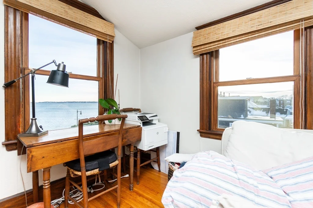 1 bed, 1 bath apartment for rent at 322 Humphrey St Unit 1, Swampscott