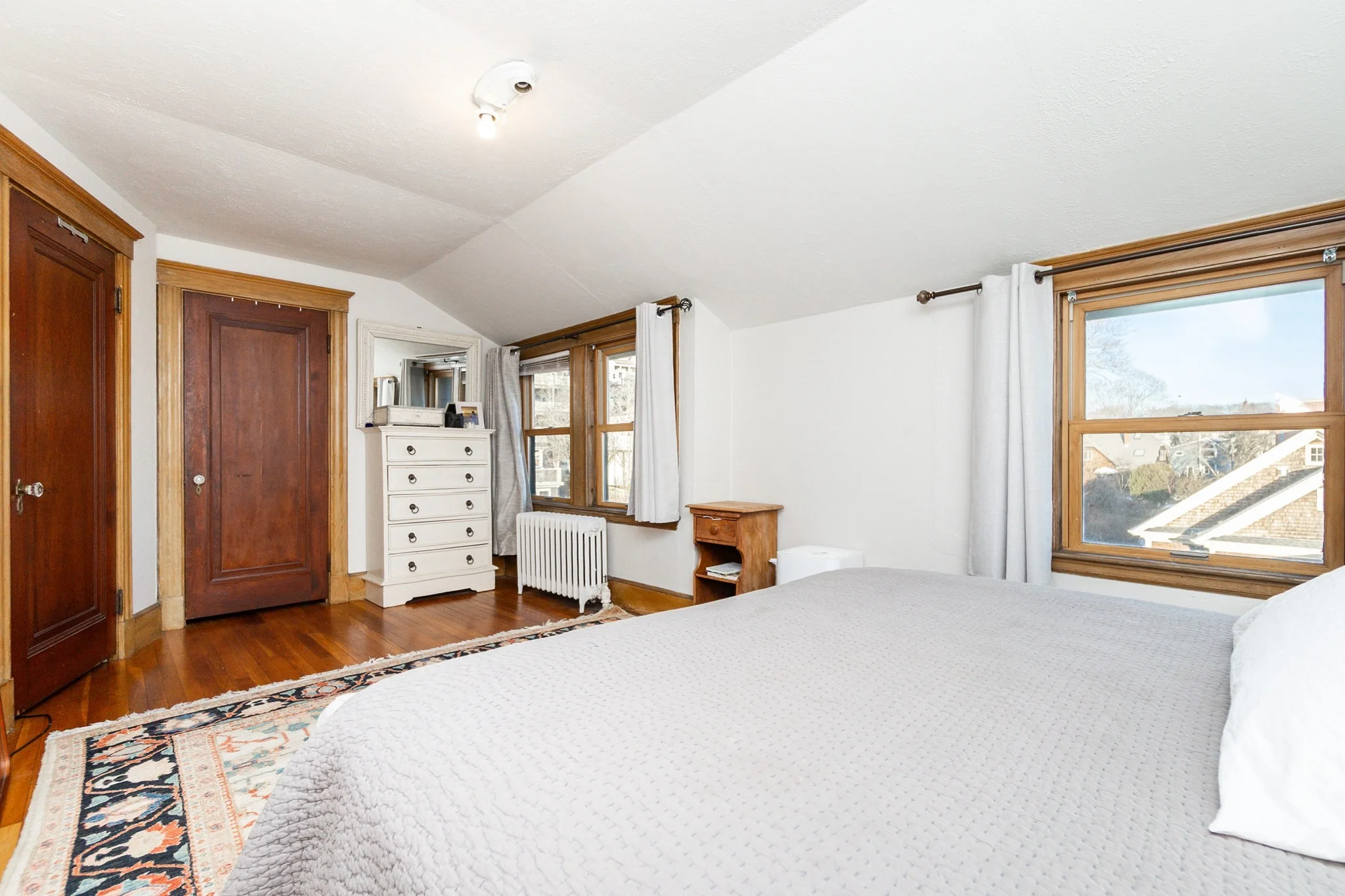 1 bed, 1 bath apartment for rent at 322 Humphrey St Unit 1, Swampscott — photo 8 of 30