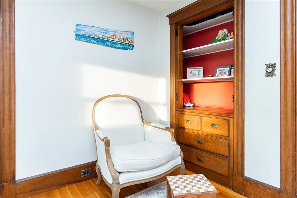 1 bed, 1 bath apartment for rent at 322 Humphrey St Unit 1, Swampscott — photo 6 of 12