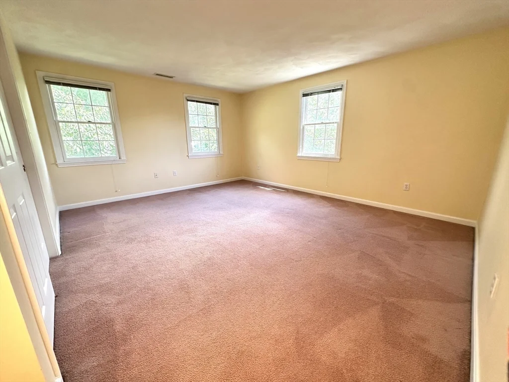 4 bed, 3 bath apartment for rent at 322 Lowell St, Lexington — photo 27 of 40