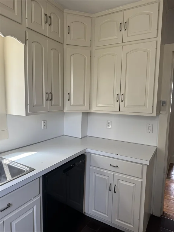 3 bed, 1 bath apartment for rent at 322 Lowell St Unit 0, Peabody — photo 12 of 33