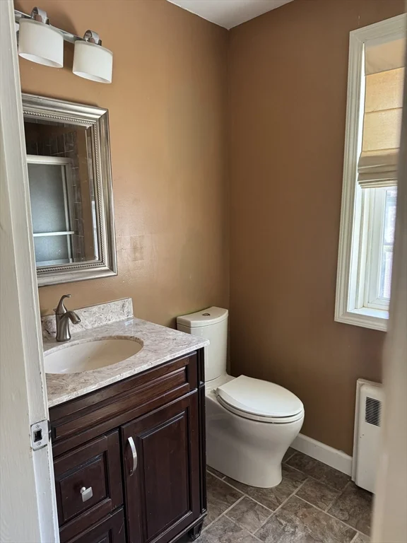 3 bed, 1 bath apartment for rent at 322 Lowell St Unit 0, Peabody — photo 29 of 33