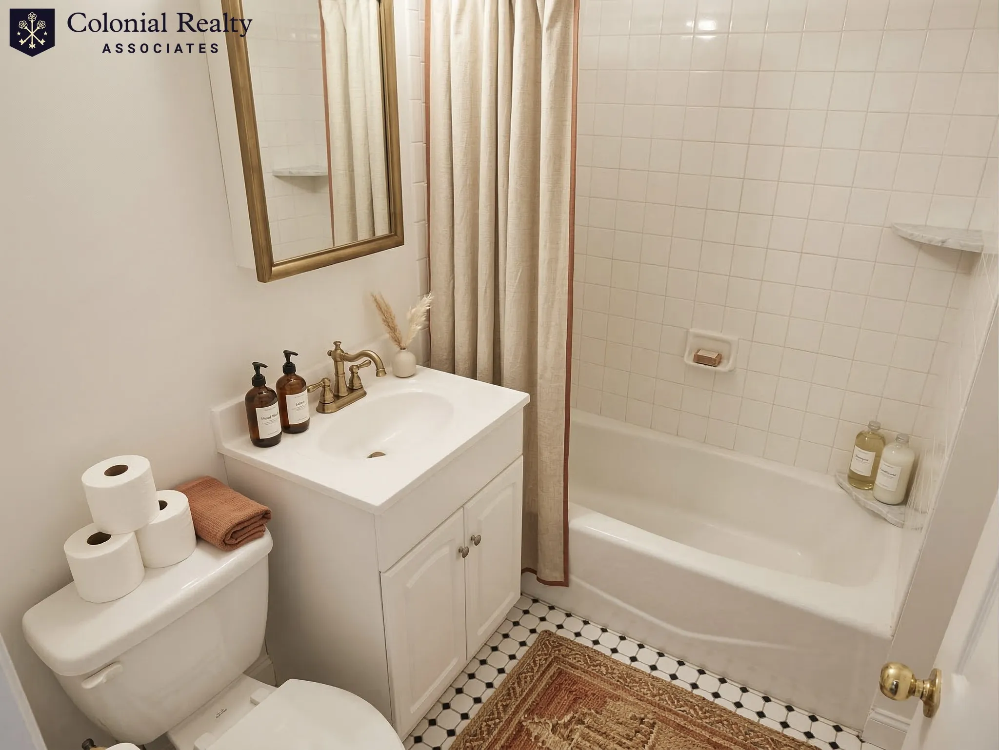 3 bed, 1 bath apartment for rent at 322 Saint Paul St Unit 02, North Brookline — photo 6 of 11