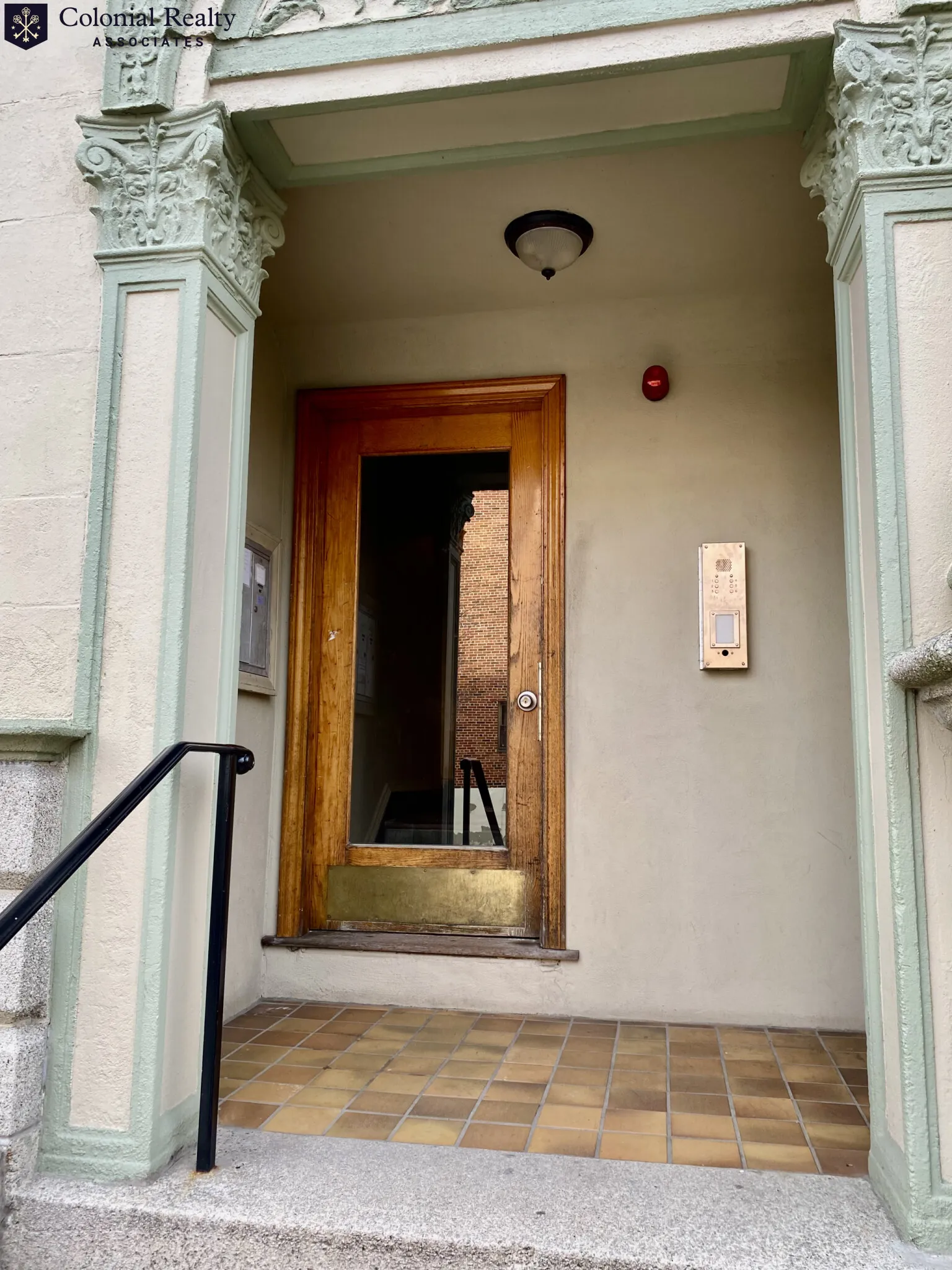 3 bed, 1 bath apartment for rent at 322 Saint Paul St Unit 02, North Brookline — photo 8 of 11