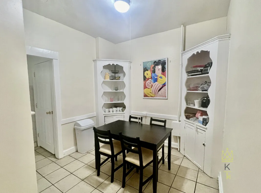 4 bed, 1 bath apartment for rent at 322 Saint Paul St Unit 1, North Brookline — photo 9 of 11