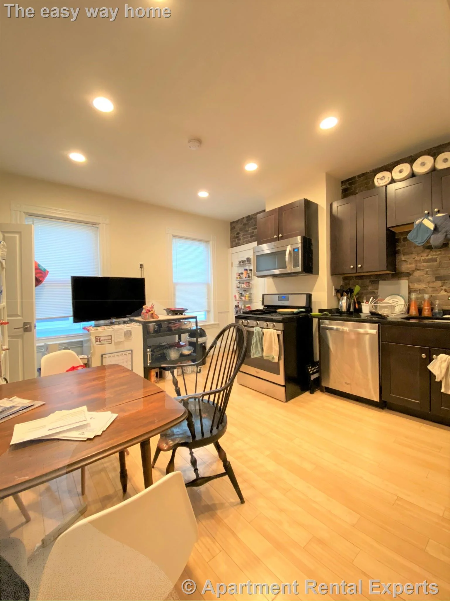 3 bed, 1 bath apartment for rent at 322 Western Ave Unit 2, Central Square — photo 7 of 13