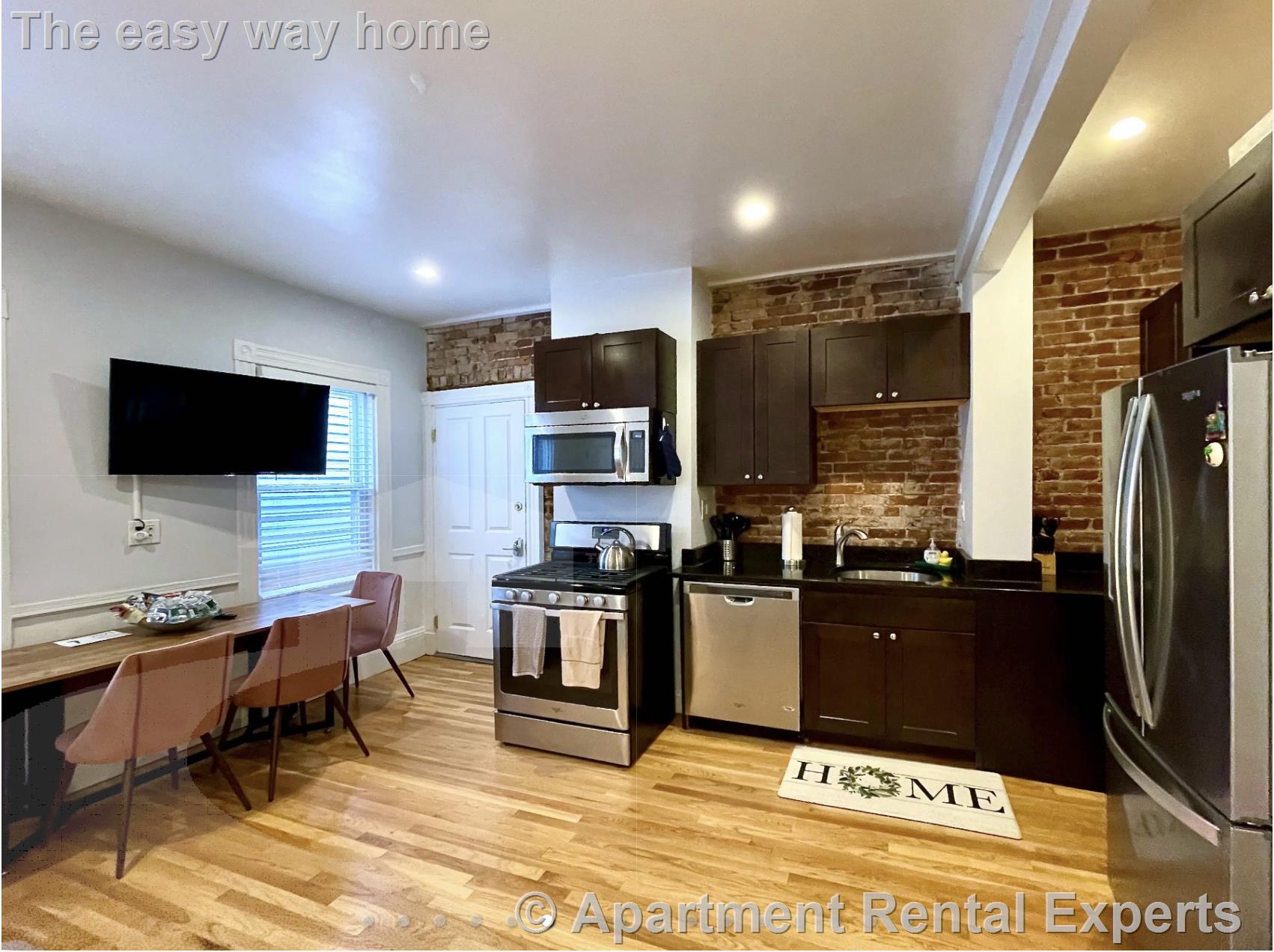 3 bed, 1 bath apartment for rent at 322 Western Ave Unit 3, Central Square — photo 3 of 15