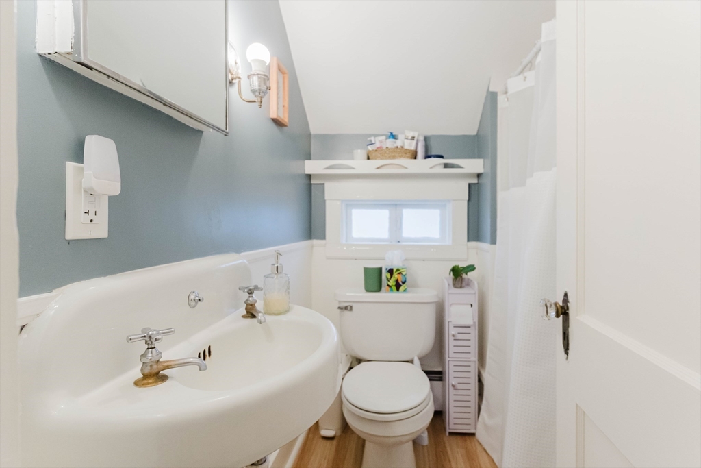 1 bed, 1 bath apartment for rent at 322 Worcester Unit 2, Southbridge — photo 10 of 11