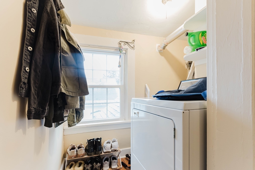 1 bed, 1 bath apartment for rent at 322 Worcester Unit 2, Southbridge — photo 4 of 11