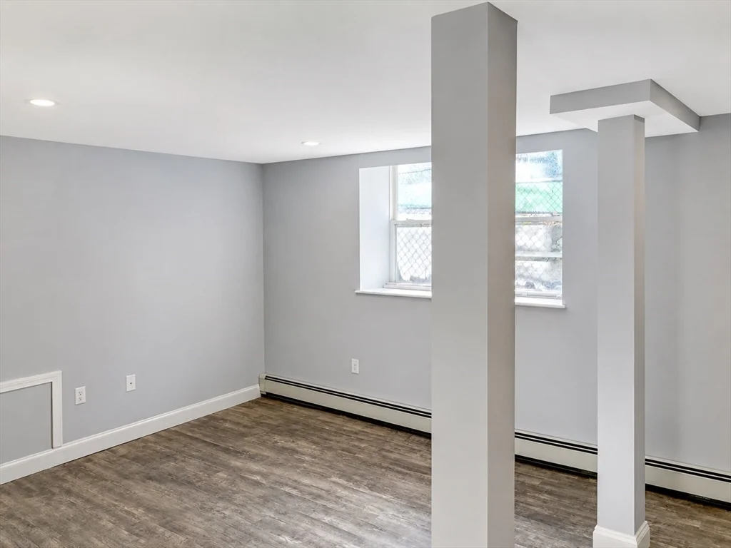 3 bed, 2 bath apartment for rent at 323 Bainbridge St Unit 1, Malden — photo 6 of 10