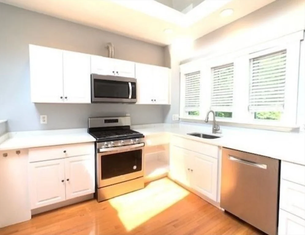 3 bed, 1 bath apartment for rent at 323 Bainbridge St Unit 2, Malden — photo 17 of 22