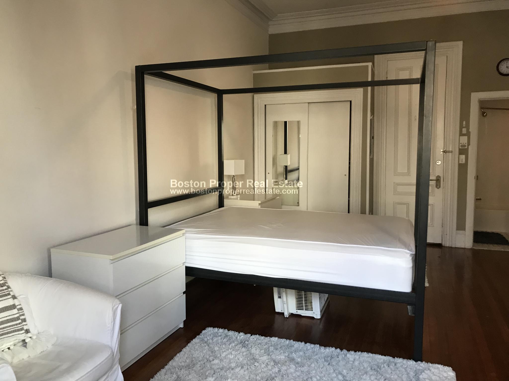 Studio bed, 1 bath apartment for rent at 323 Beacon St Unit 4, Back Bay — photo 6 of 10