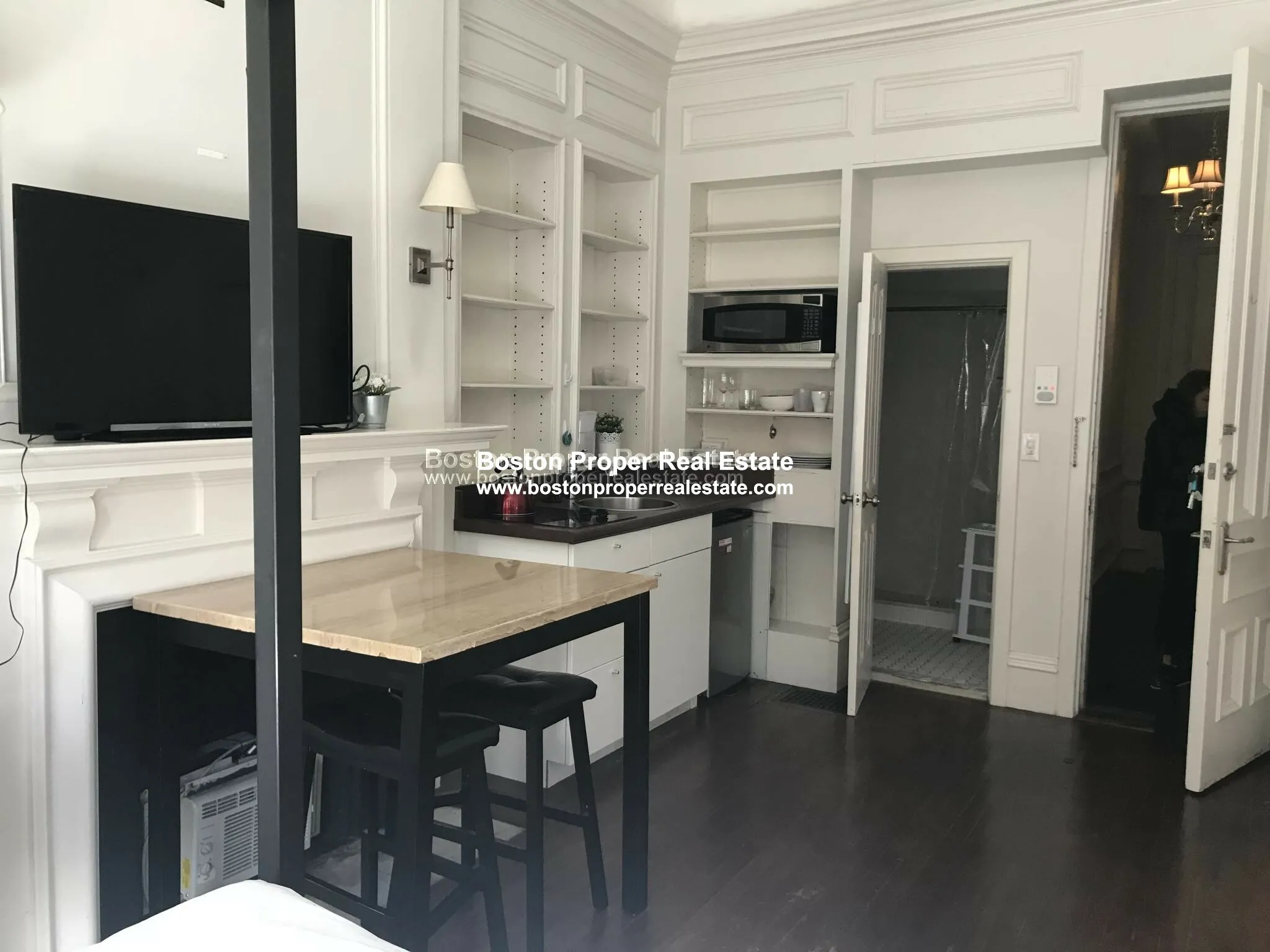 Studio bed, 1 bath apartment for rent at 323 Beacon St Unit 5, Back Bay — photo 7 of 9