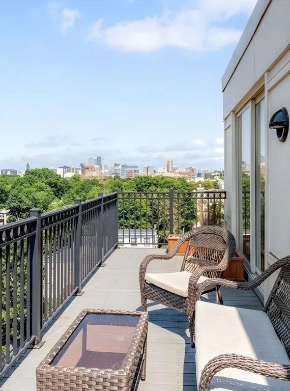 2 bed, 1 bath apartment for rent at 323 Boylston St Unit 602, Brookline Village — photo 3 of 17