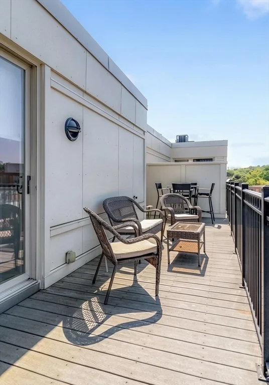 2 bed, 1 bath apartment for rent at 323 Boylston St Unit 602, Brookline Village — photo 8 of 17