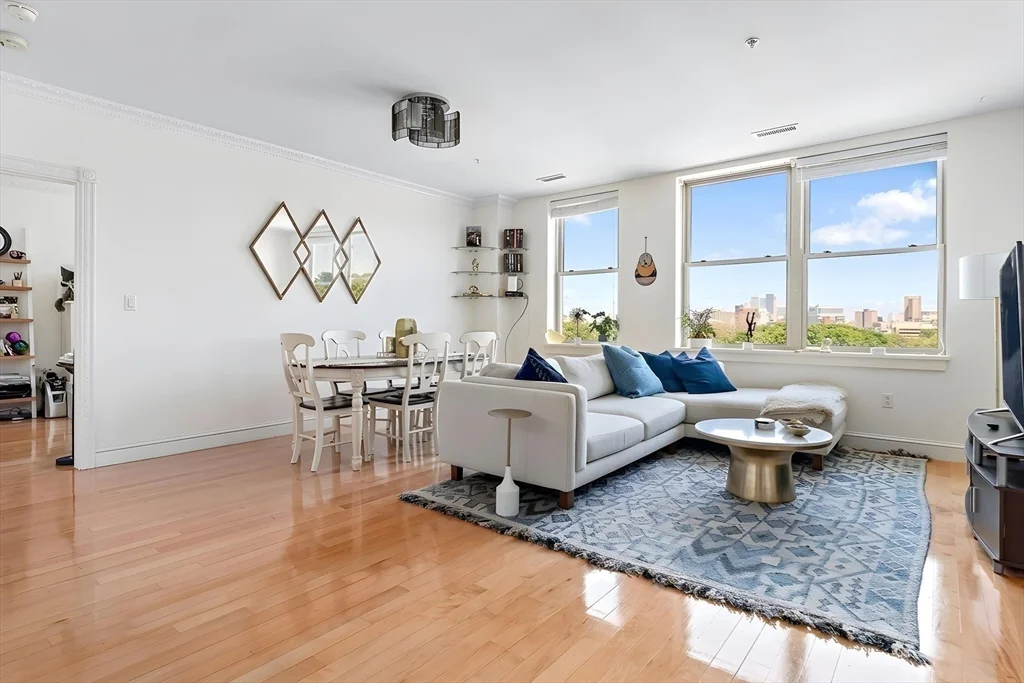 2 bed, 1 bath apartment for rent at 323 Boylston St Unit 602, Brookline Village — photo 1 of 17
