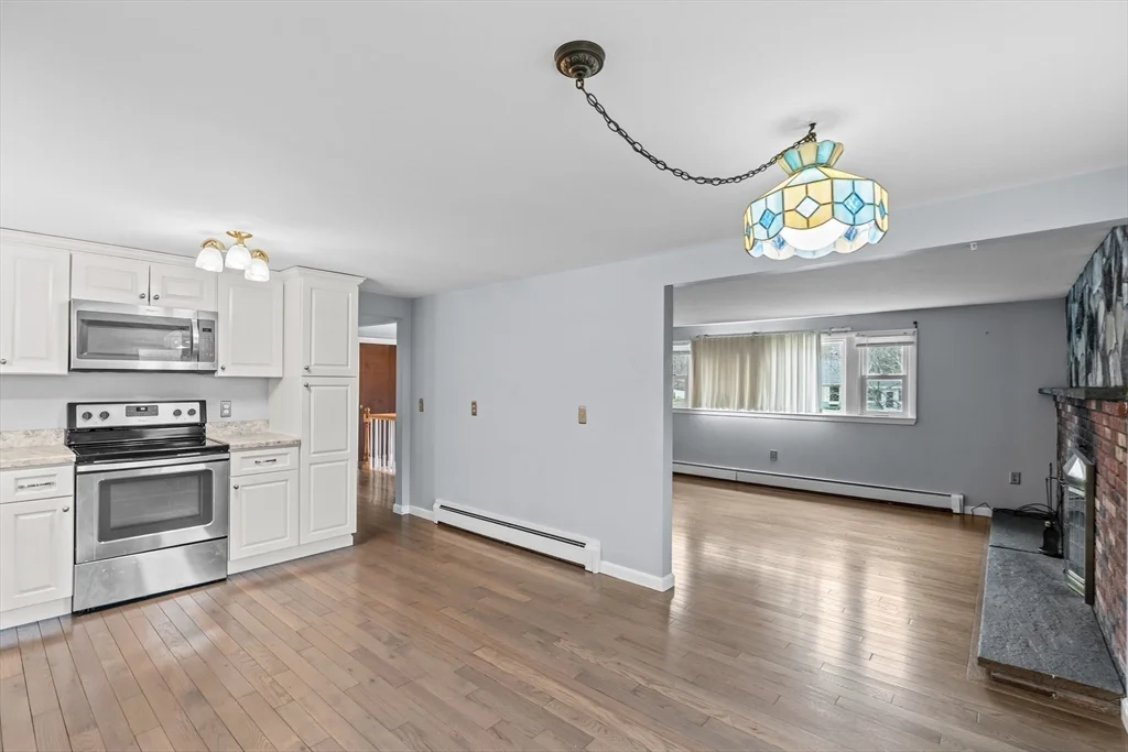 2 bed, 1 bath apartment for rent at 323 Flagg St Unit 2, Bridgewater — photo 6 of 24