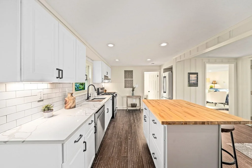 2 bed, 1 bath apartment for rent at 323 N Main St, Cohasset — photo 7 of 23