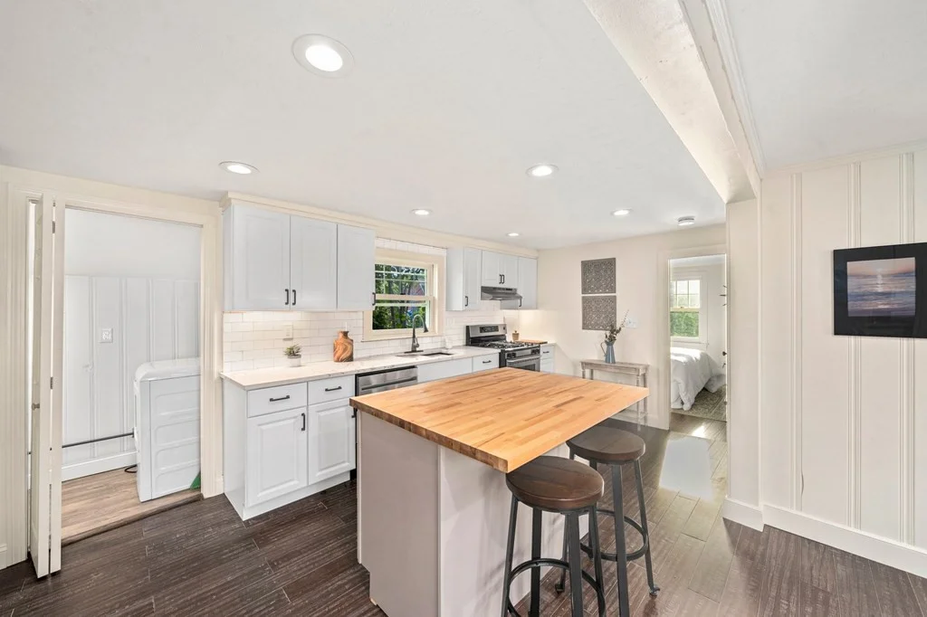 2 bed, 1 bath apartment for rent at 323 N Main St, Cohasset — photo 6 of 23
