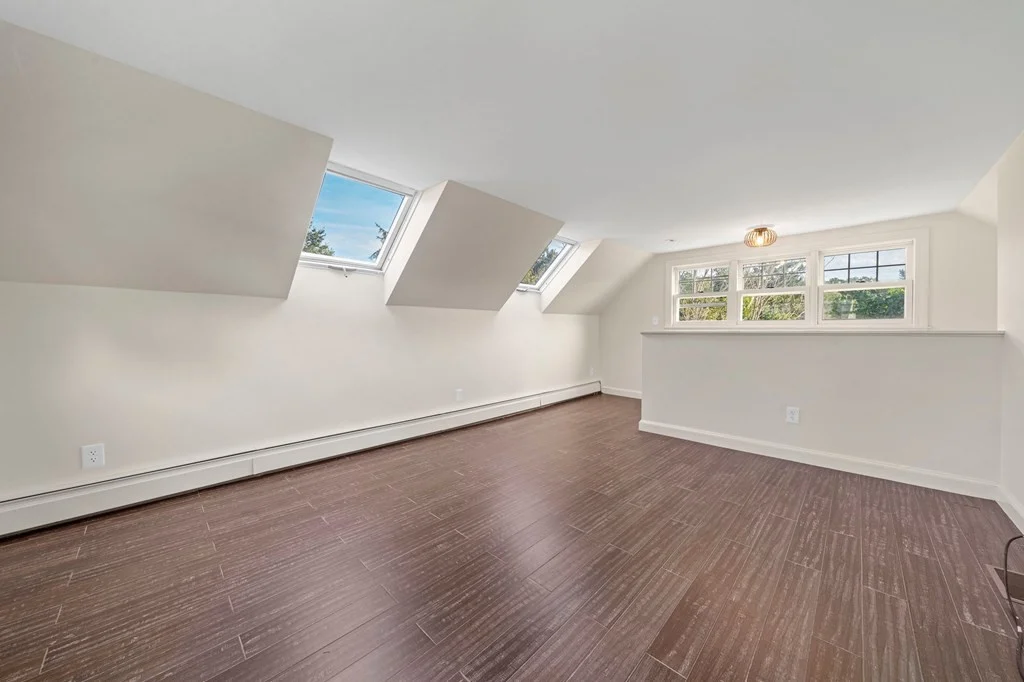 2 bed, 1 bath apartment for rent at 323 N Main St, Cohasset — photo 21 of 23