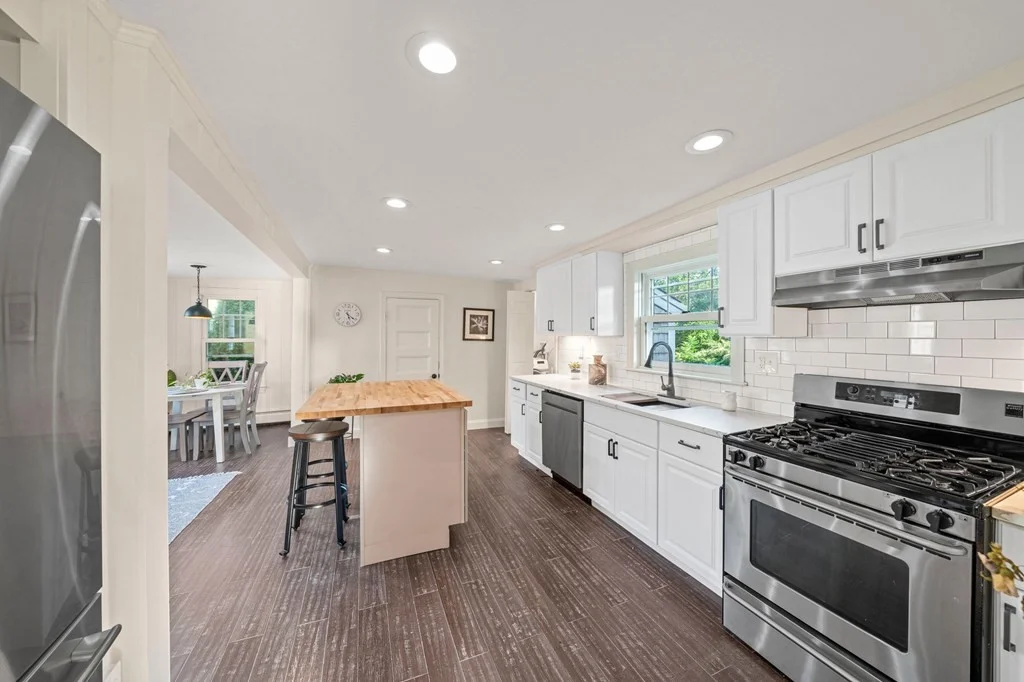 2 bed, 1 bath apartment for rent at 323 N Main St, Cohasset — photo 9 of 23