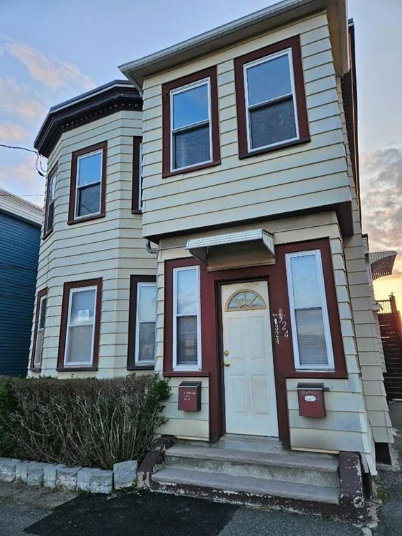 3 bed, 1 bath apartment for rent at 324 American Legion Highway Unit 1, Revere Beach