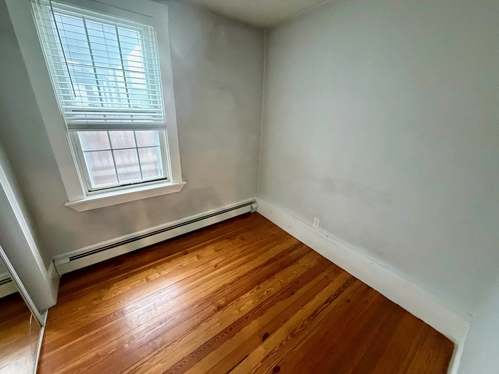 3 bed, 1 bath apartment for rent at 324 Chelsea St Unit 3, East Boston — photo 12 of 20