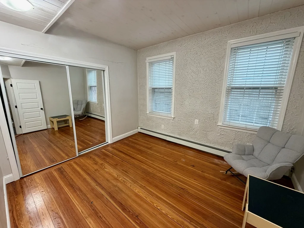 3 bed, 1 bath apartment for rent at 324 Chelsea St Unit 3, East Boston — photo 11 of 20