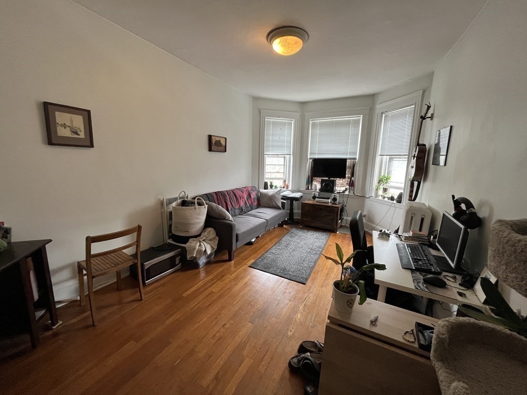 1 bed, 1 bath apartment for rent at 324 Chestnut Hill Ave Unit 14, Brighton