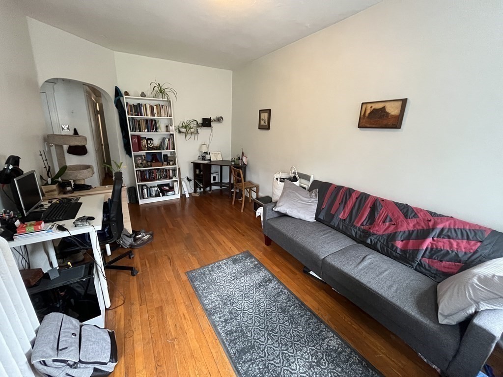 1 bed, 1 bath apartment for rent at 324 Chestnut Hill Ave Unit 14, Brighton — photo 3 of 12