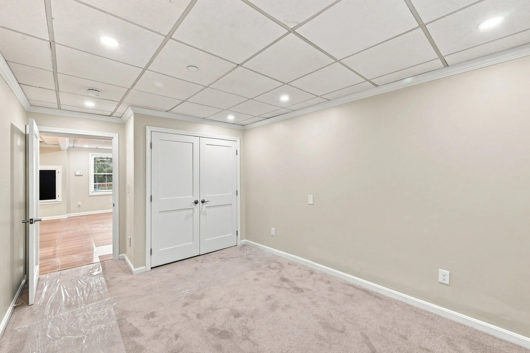 3 bed, 2 bath apartment for rent at 324 Essex St Unit 2, Swampscott — photo 23 of 30