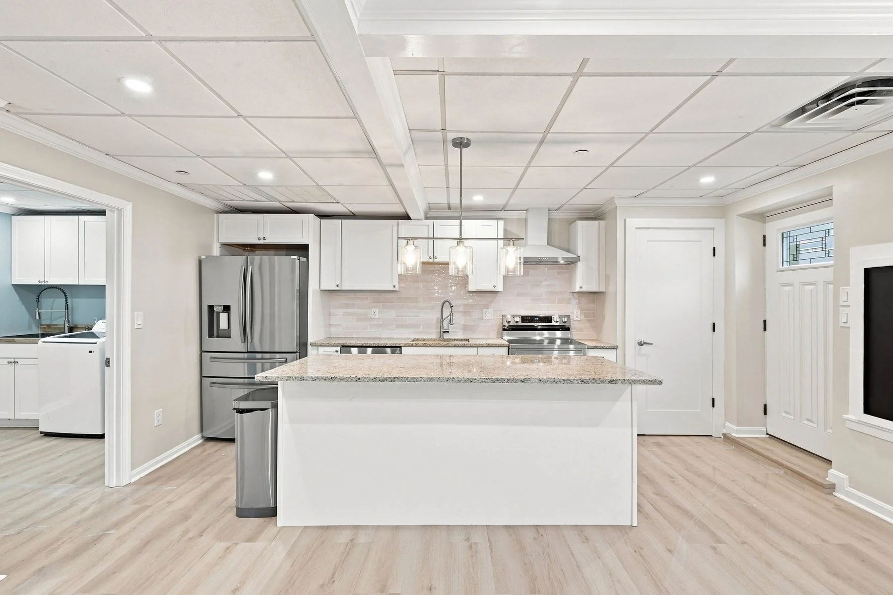 3 bed, 2 bath apartment for rent at 324 Essex St Unit 2, Swampscott — photo 7 of 30