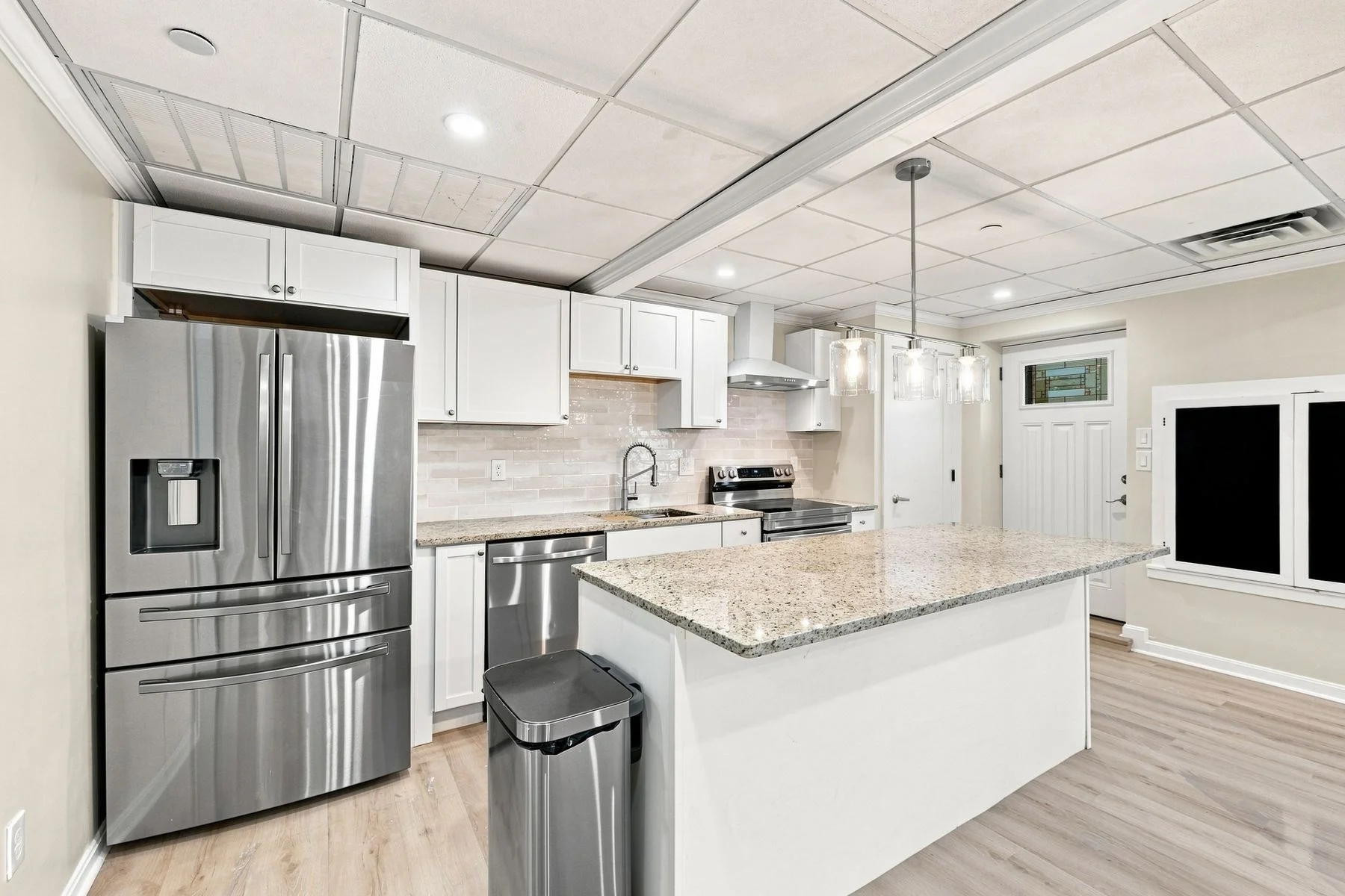 3 bed, 2 bath apartment for rent at 324 Essex St Unit 2, Swampscott — photo 11 of 30