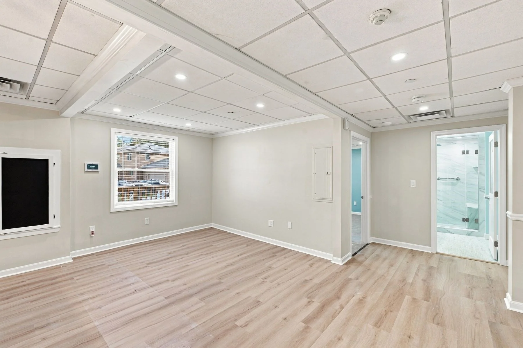 3 bed, 2 bath apartment for rent at 324 Essex St Unit 2, Swampscott — photo 18 of 30