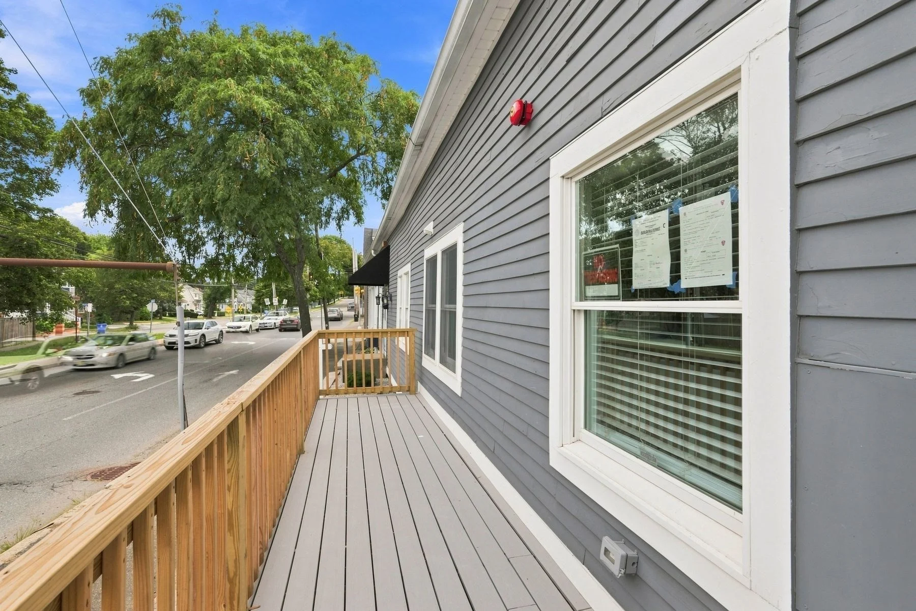 3 bed, 2 bath apartment for rent at 324 Essex St Unit 2, Swampscott — photo 3 of 30