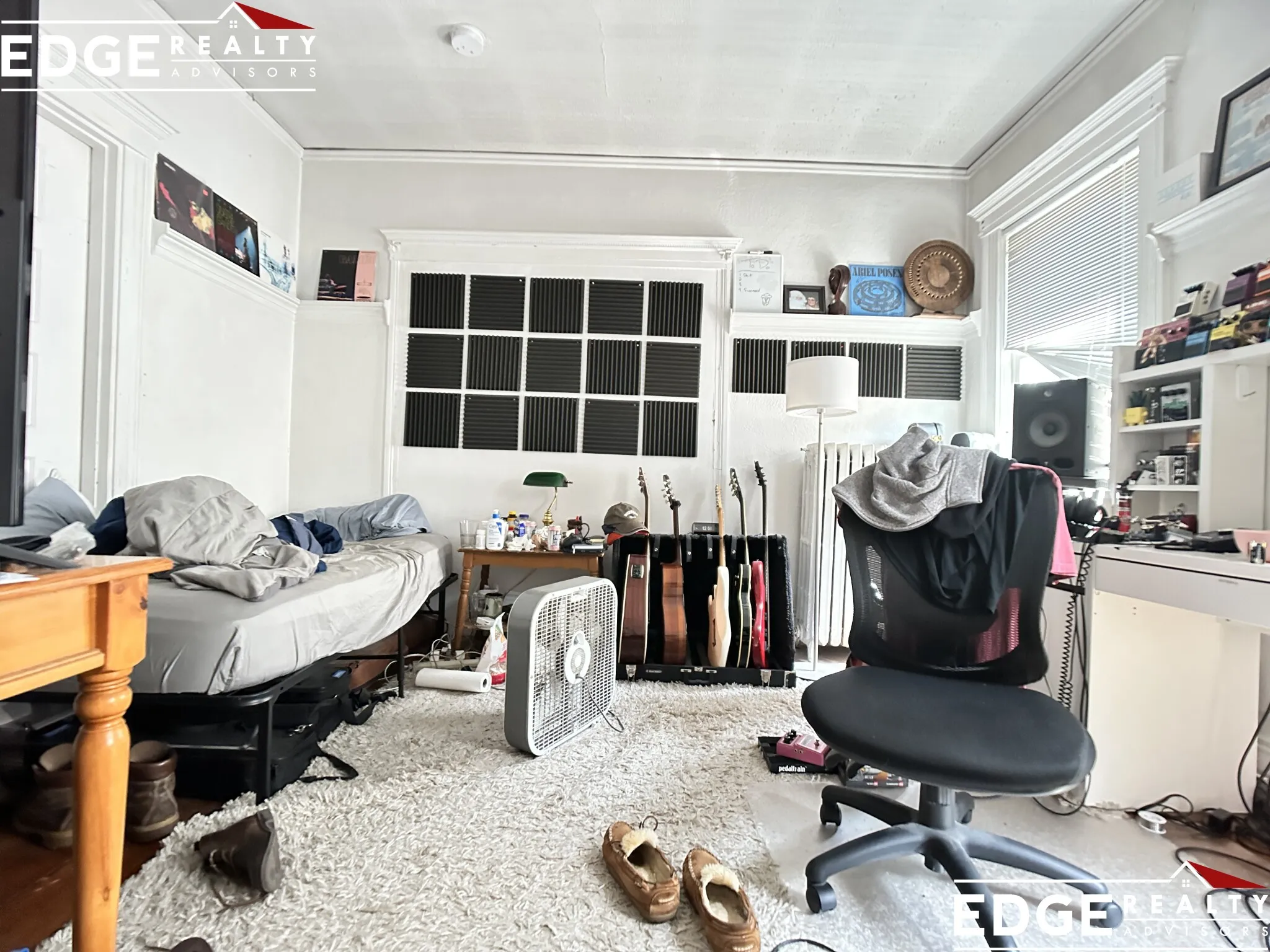 4 bed, 1 bath apartment for rent at 324 Faneuil St Unit 3, Brighton — photo 8 of 10
