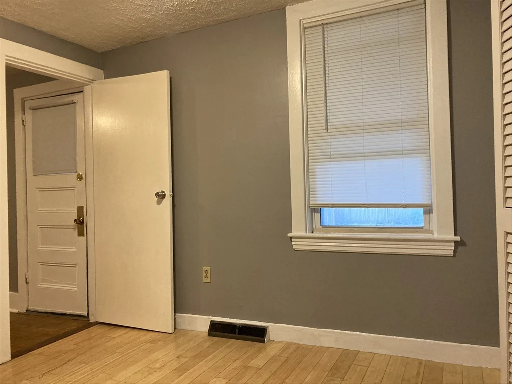 1 bed, 1 bath apartment for rent at 324 Granite St Unit C, Quincy — photo 8 of 15