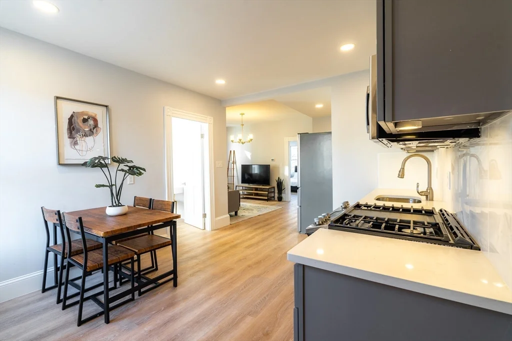 2 bed, 1 bath apartment for rent at 324 Hurley St Unit 2, Kendall Square — photo 2 of 10